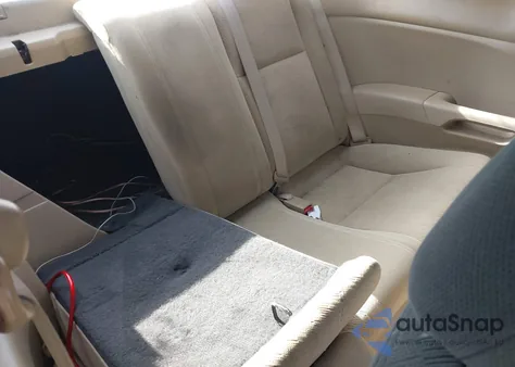 2005 Honda Civic Lx z USA, uszkodzony, nr VIN 1HGEM22545L073152